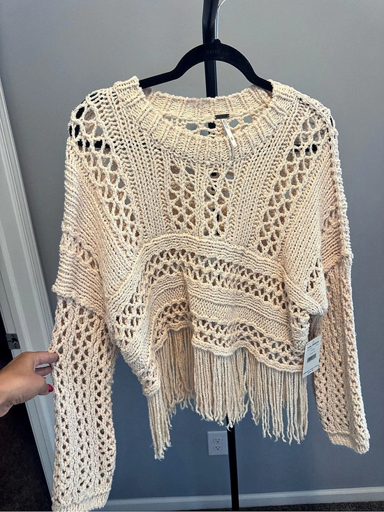 Free People Sweaters - Free People Crochet Fringe Sweater Cream Size Medium NWT